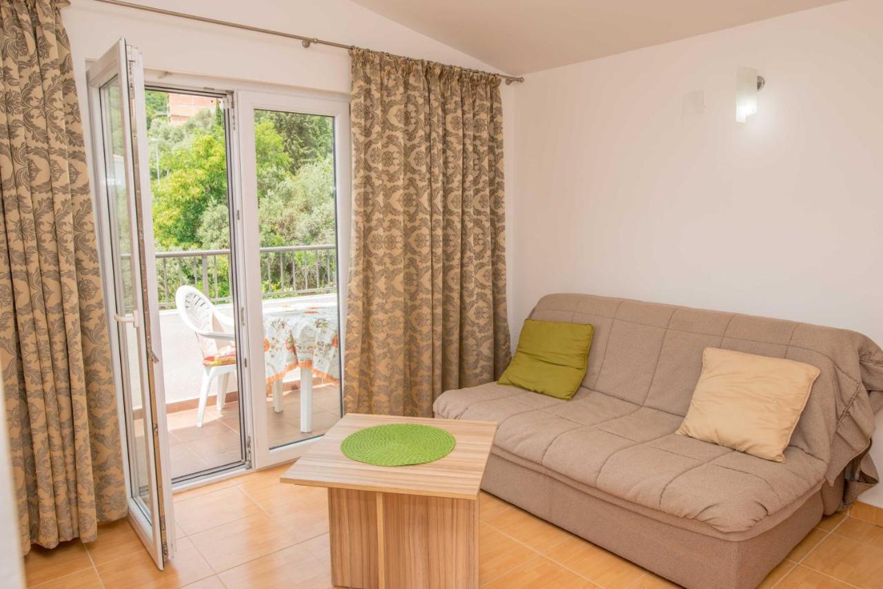 Villa Vjera Petrovac na moru Zimmer foto