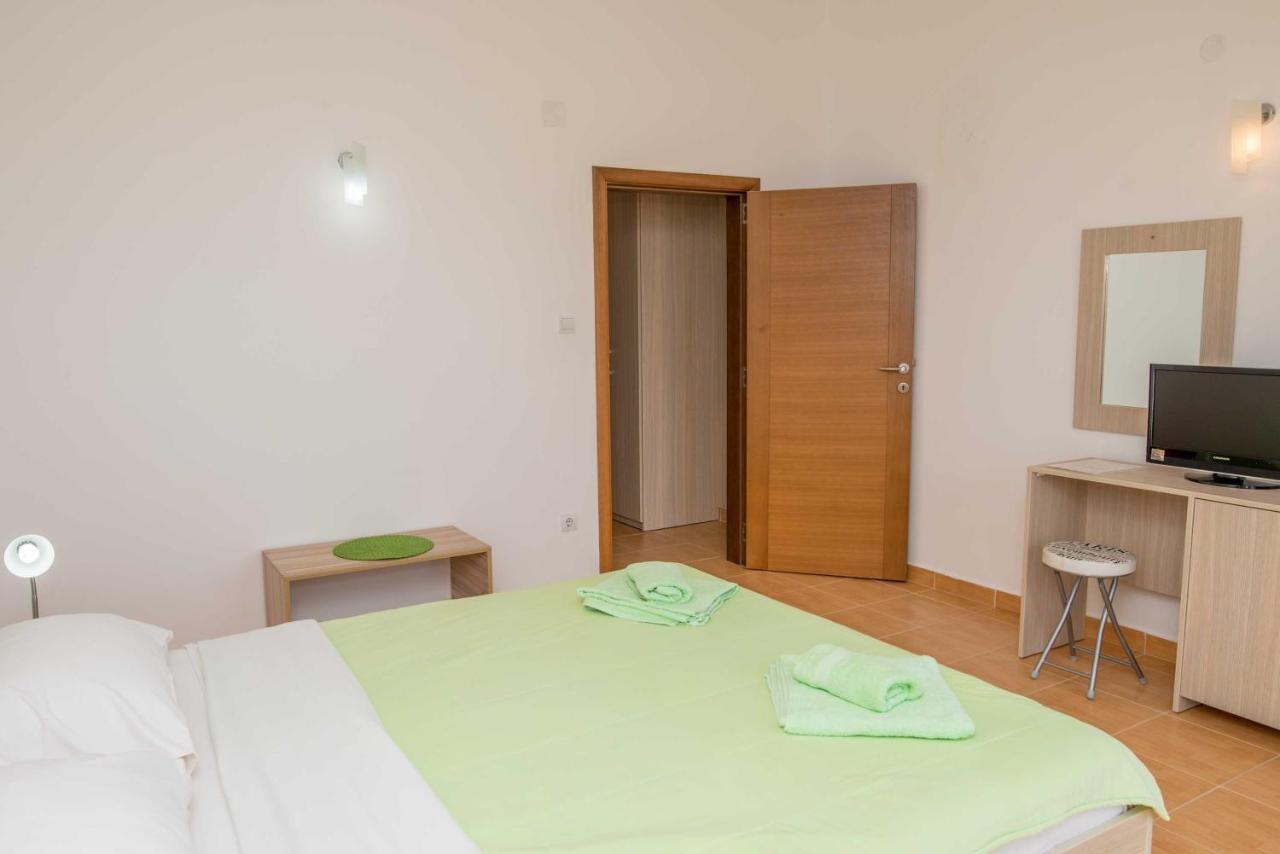 Villa Vjera Petrovac na moru Zimmer foto