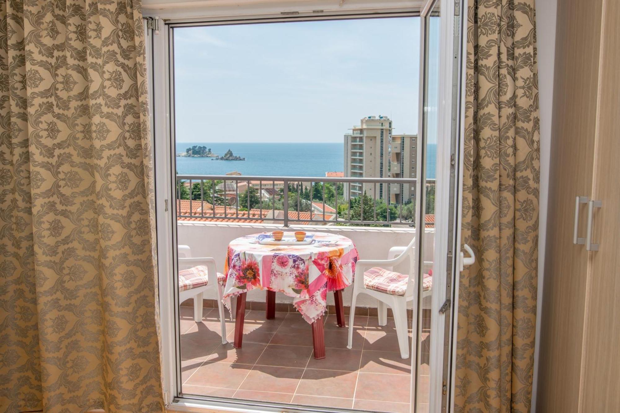 Villa Vjera Petrovac na moru Zimmer foto