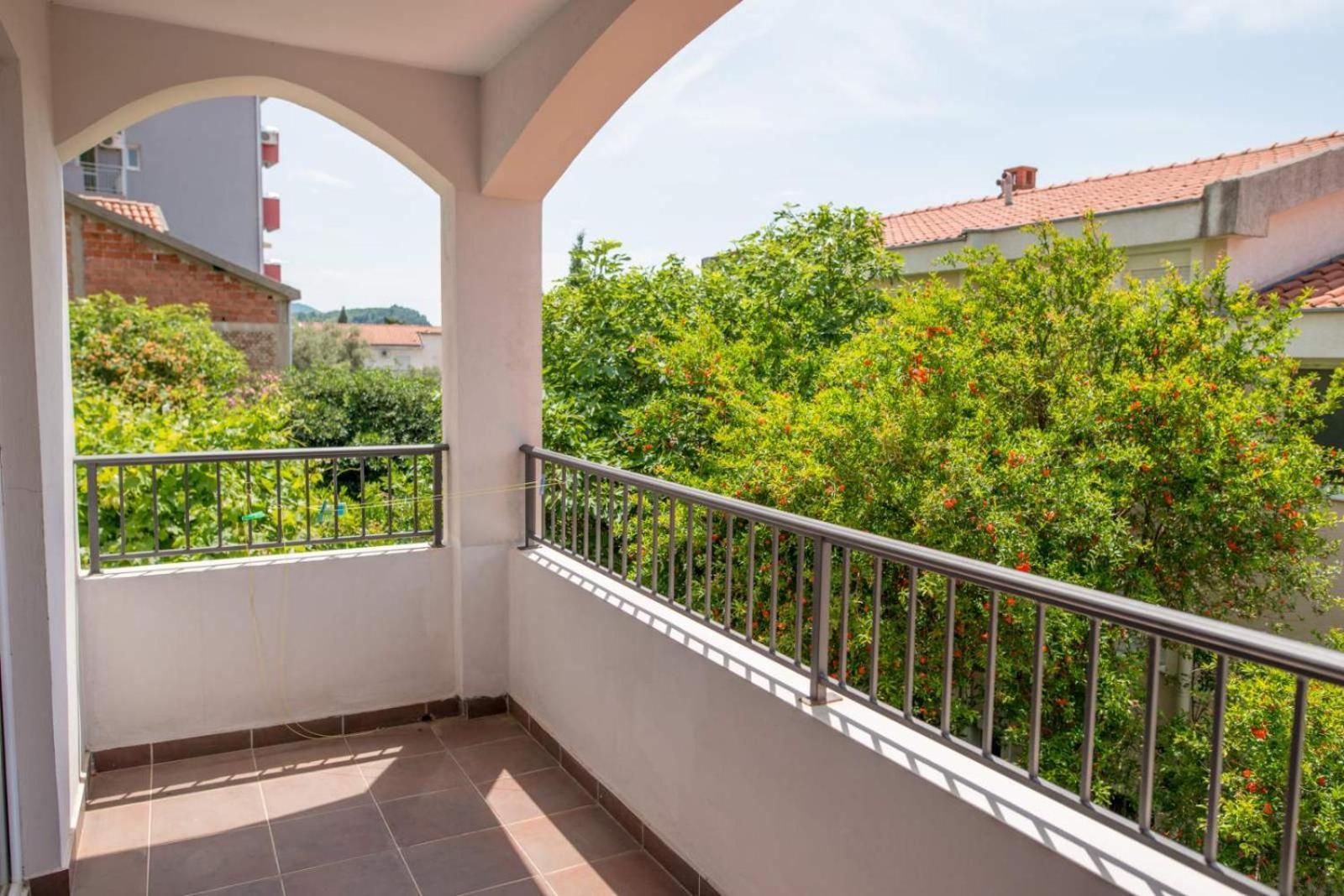 Villa Vjera Petrovac na moru Exterior foto